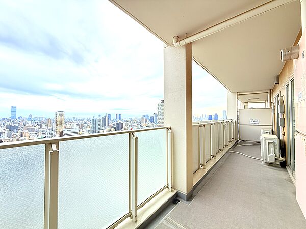 32階建28階部分南向きバルコニー