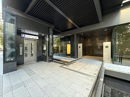 堺筋本町駅直結のタワー型マンション