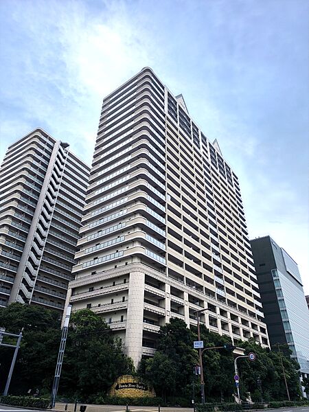 外観：327002975333