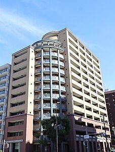 外観：地上14階建、総戸数60戸