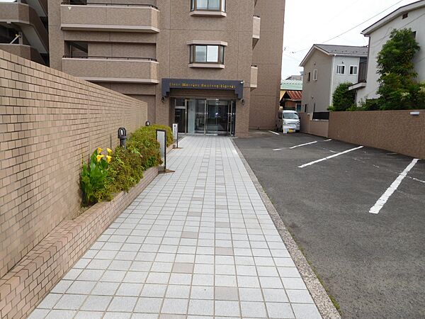 エントランスアプローチ