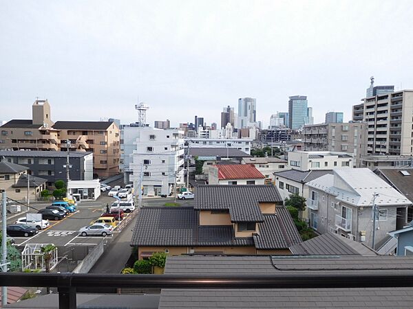 バルコニーからの眺望（南方面）