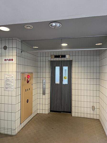 エレベーターホール