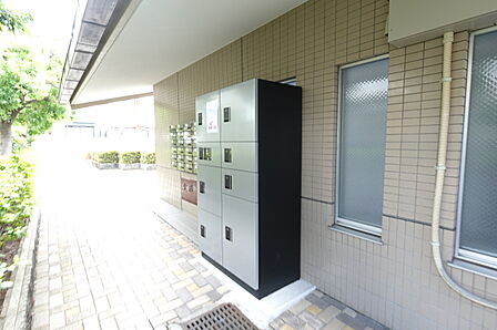 宅配ボックス