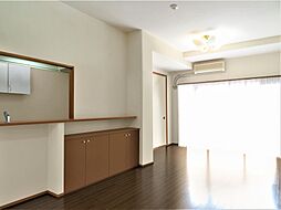 サーパス広 4LDKのリビング/ダイニング