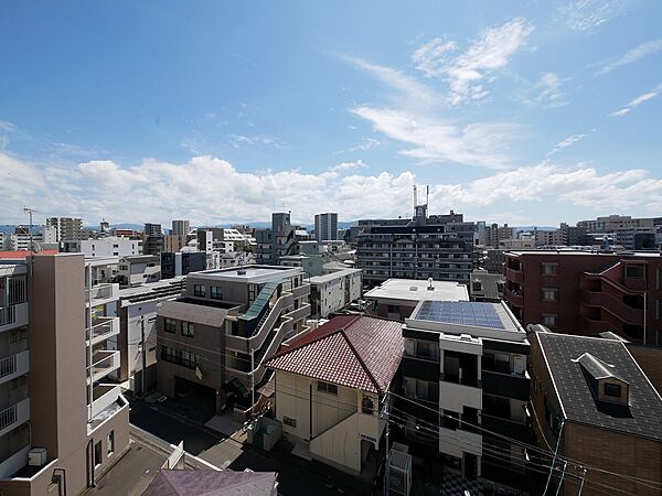 和室からの眺望（南西向き）　眺望は永続的に保証されるものではありません