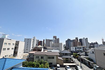 南側の眺望　眺望は永続的に保証されるものではありません。