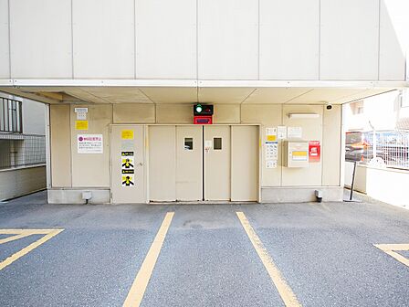 立体駐車場 駐車場料金月額15000円