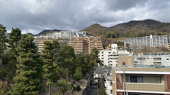 北西向バルコニ...