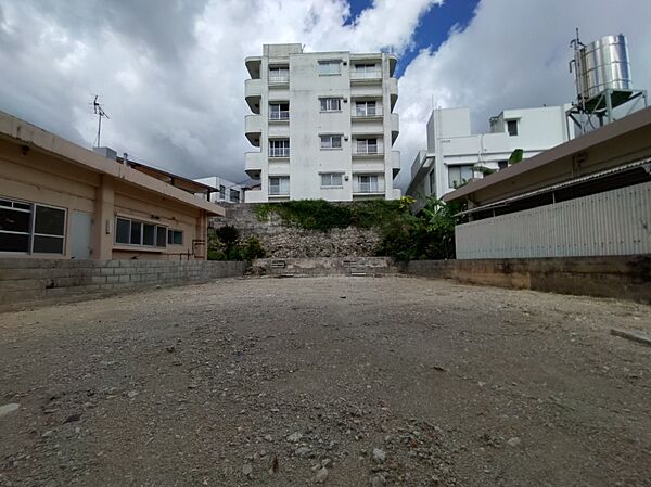 敷地外観（西側から撮影）