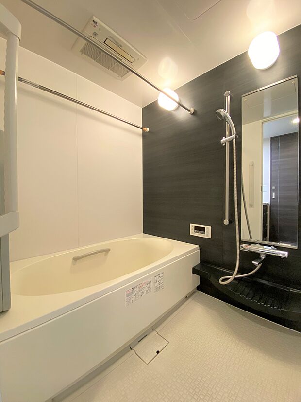 サーモフロア、オートバス機能付きの浴室