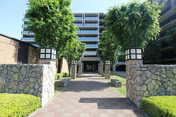 エントランスアプローチ
