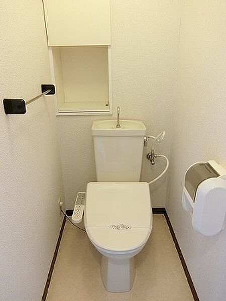 温水洗浄便座付きトイレ