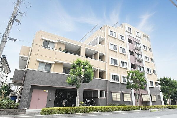 建物外観（西側から）
