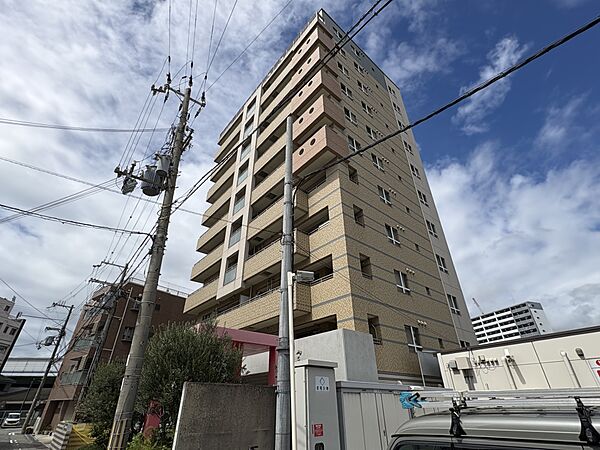 マンション外観（南東側から撮影）