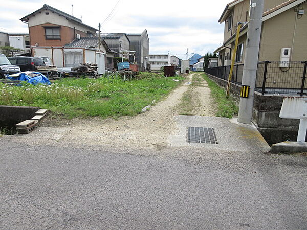 前面道路接道（進入路）