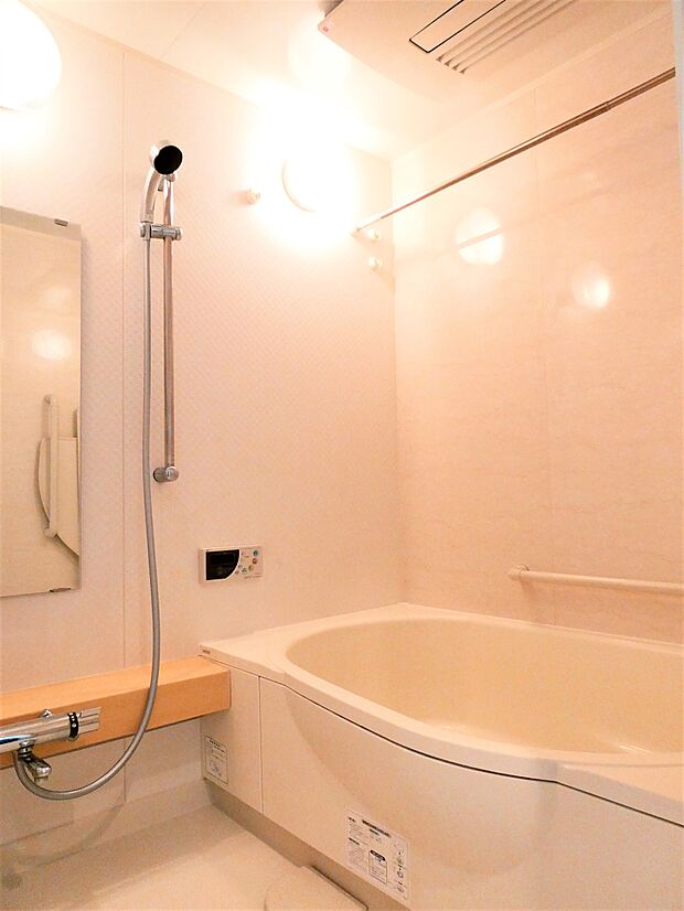 浴室乾燥機能付きバスルーム