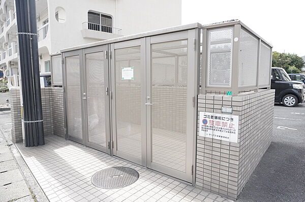 ゴミ置き場