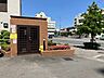 その他：ごみ置き場と前面道路