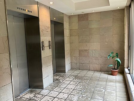 エレベーター2基