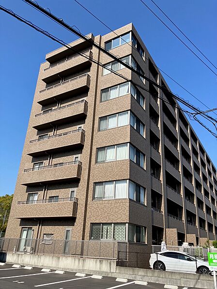 外観(南西方向)