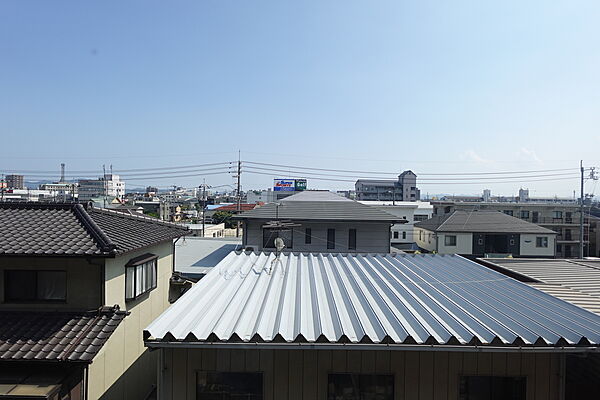 さえぎる建物のない、南側の眺望