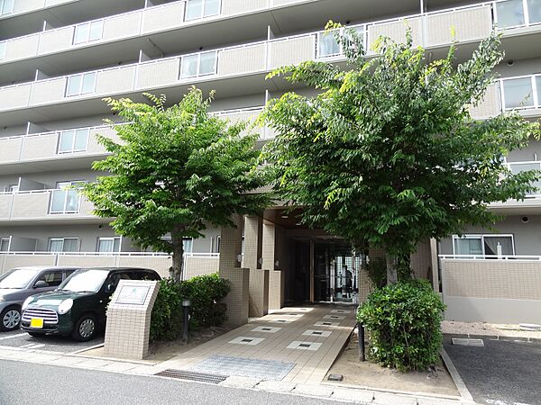 エントランス外部