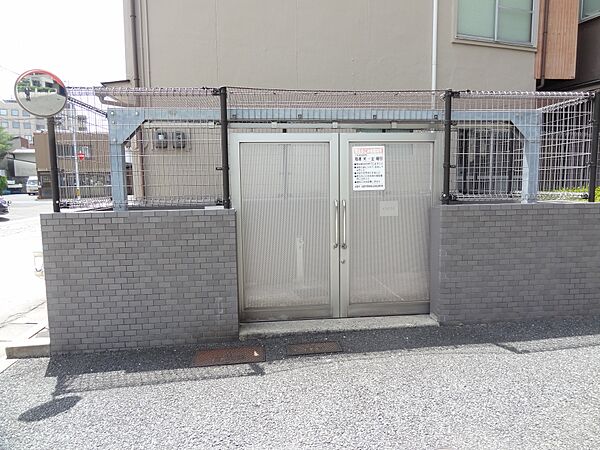 ゴミ置き場