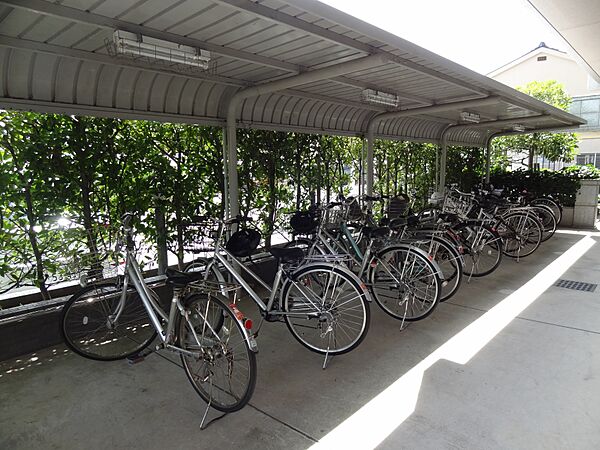 自転車置き場（使用料無料）