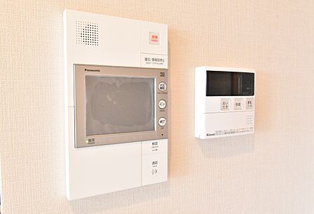 モニター付きインターホン、給湯器リモコン
