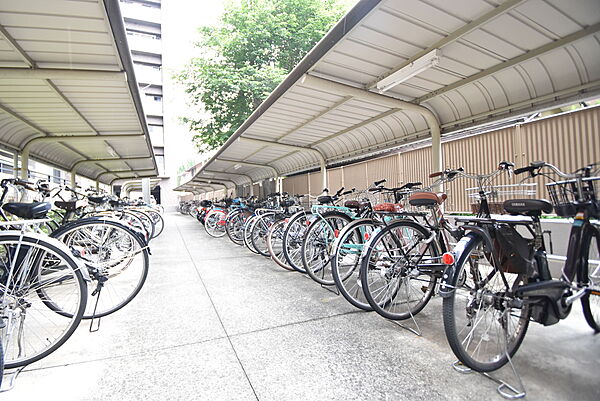 駐輪場（自転車　200円／月額）
