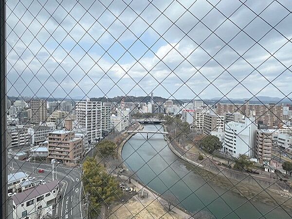 リビングより北側の眺望（眺望は永続的に保証されるものではありません。）