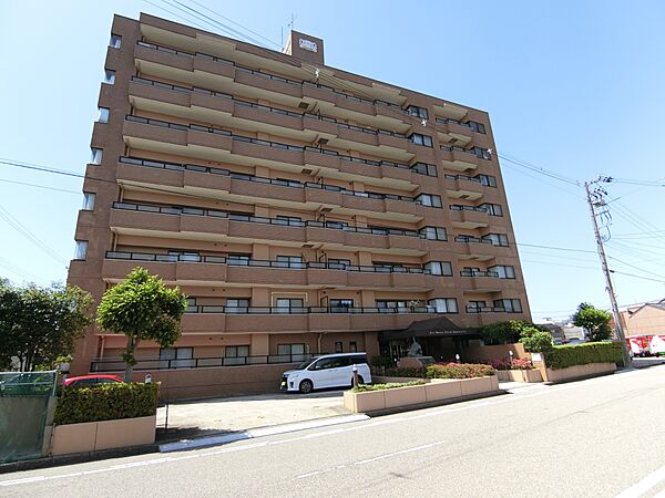 apartment 石川県金沢市上堤町2番37号　金沢三栄ビル2F