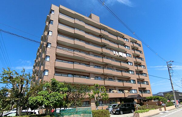 apartment 石川県金沢市上堤町2番37号　金沢三栄ビル2F