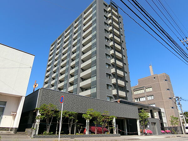 apartment 石川県金沢市上堤町2番37号　金沢三栄ビル2F