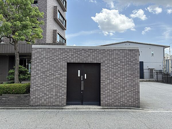 　独立したゴミステーション