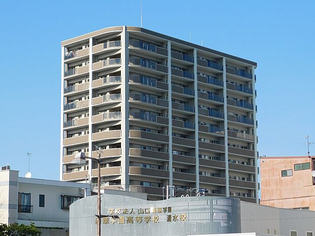 「ディークラディア清水駅前」2007年2月竣工の分譲マンション