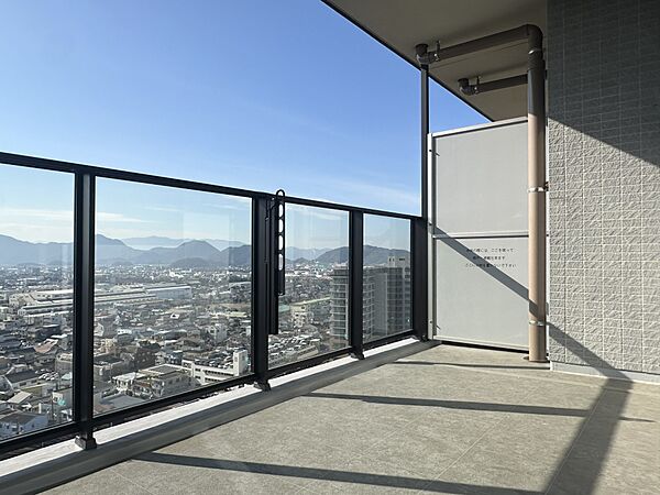 バルコニー、20階建て最上階です