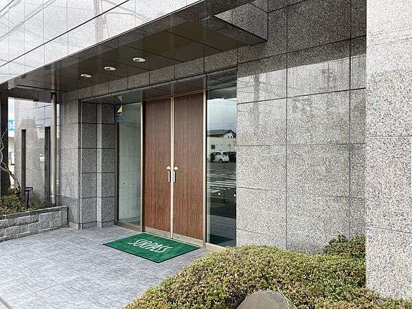 エントランスアプローチ