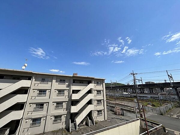 南西向きバルコニーから眺望