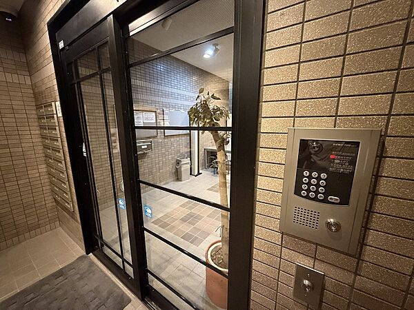 TVモニター付きのオートロックシステム