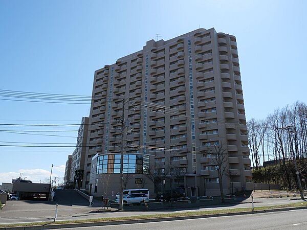apartment 北海道札幌市厚別区青葉町１１丁目
地図を見る