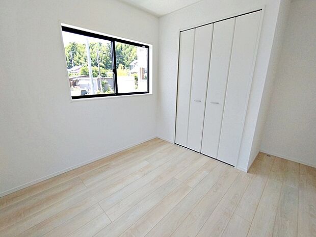 【施工例】全居室にしっかりとした大きさのクローゼットを完備し、収納スペースも十分です。