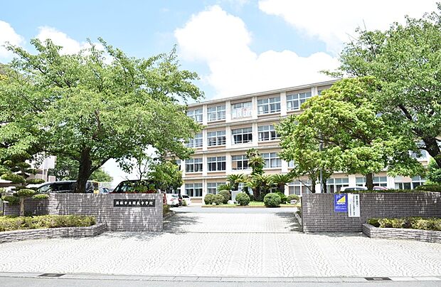 浜松市立開成中学校（1900m）