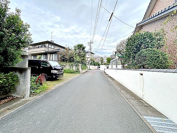 前面道路：東側4.4ｍ幅