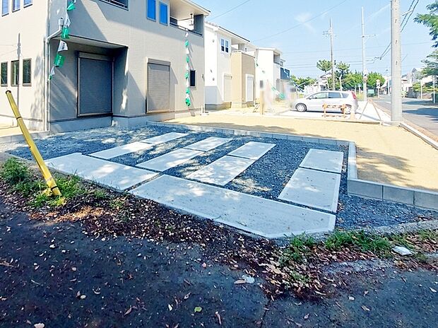 広々3台駐車可能物件!!お友達が遊びに来た時も安心!