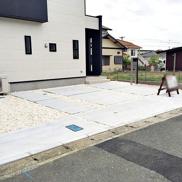 広々3台駐車可能物件!!お友達が遊びに来た時も安心!