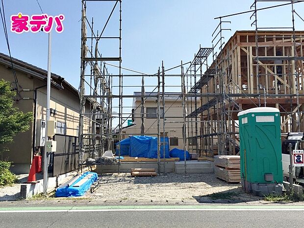 【B棟】基礎工事中です！ ・4LDK ・LDK17帖、隣接和室3帖 ・全居室収納完備 ・ウォークインクローゼット ・シューズクローク ・南庭 ・並列駐車場2台分