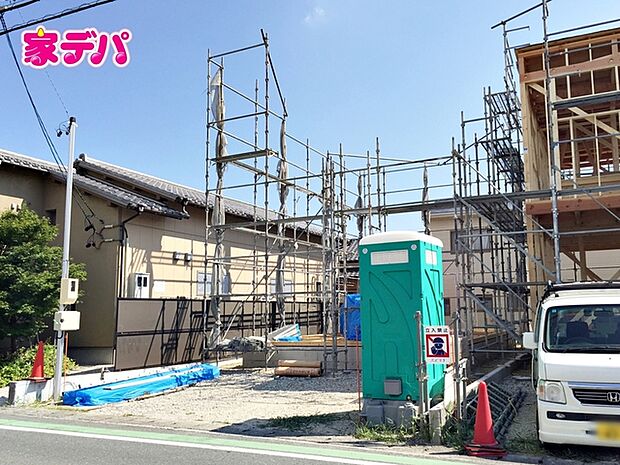 基礎工事中です。ご見学希望のお客様につきましては同型同仕様の物件にご案内いたします