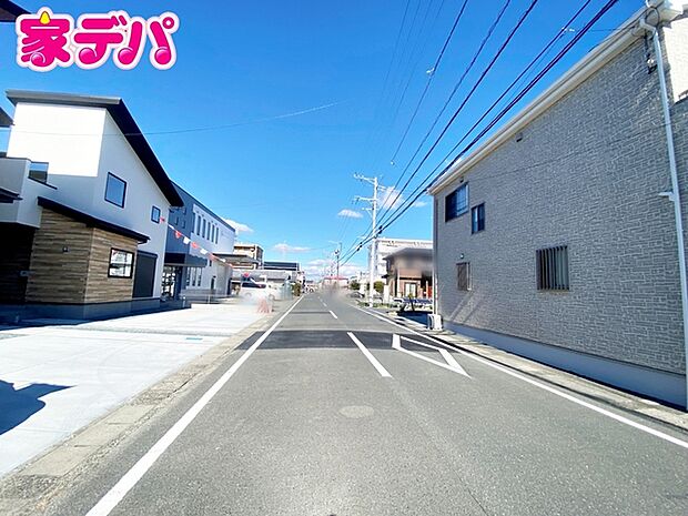 前面道路:東側約7.4m幅